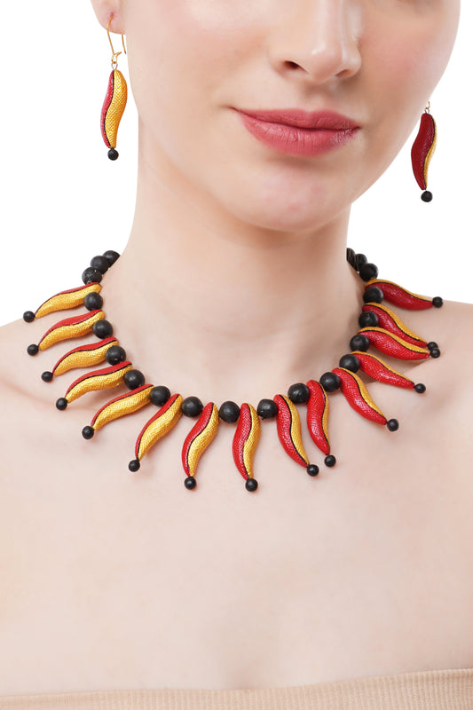 Crimson Radiance Necklace Set
